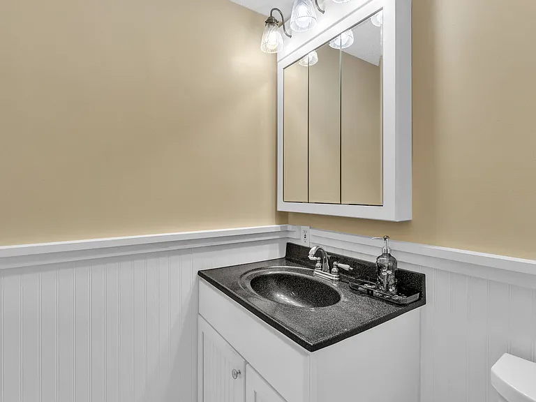 107 Beckley St — Photo 11