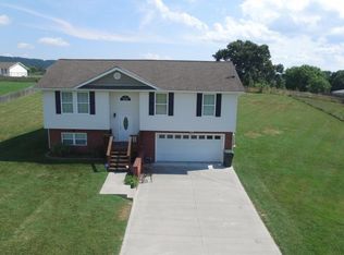 261 Roscoe Fitz Rd, Gray, TN 37615