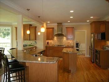 3rd image of 6225 Steinway Dr