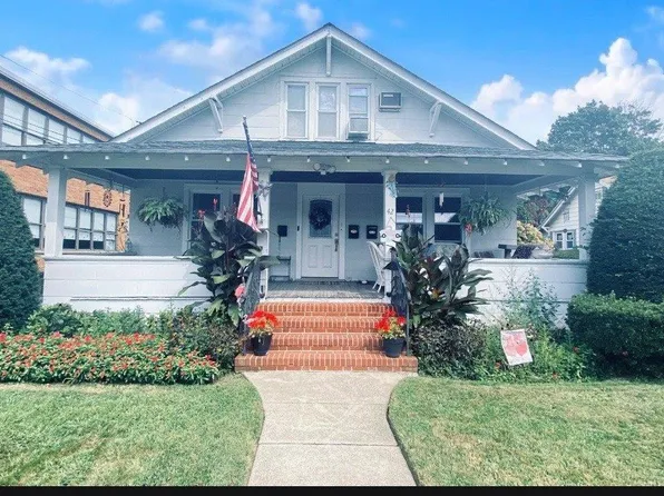 42 Union Avenue, Amityville, NY 11701