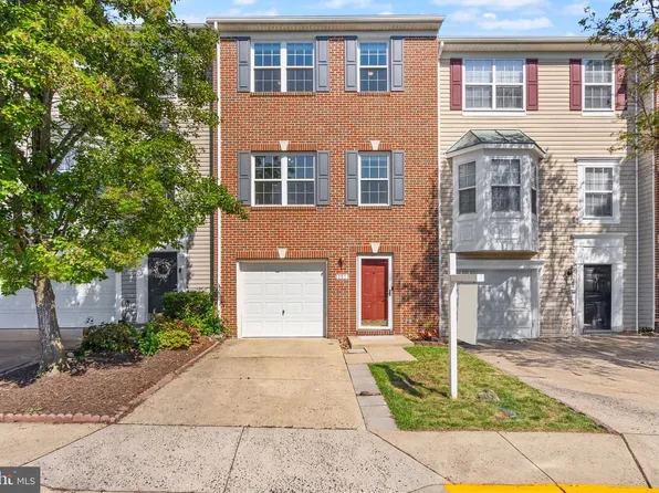 257 Golden Larch Ter NE, Leesburg, VA 20176