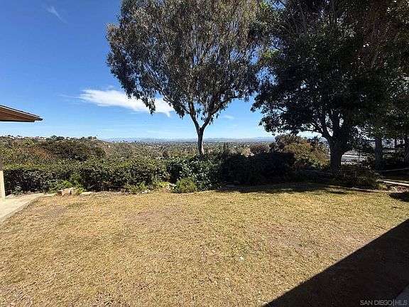 5th image of 5877 Soledad Mountain Rd