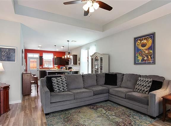 2nd image of 1470 Wakefield Pl