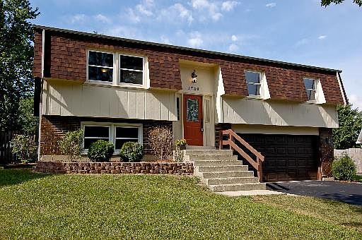 1st image of 1736 N Lombard Ct