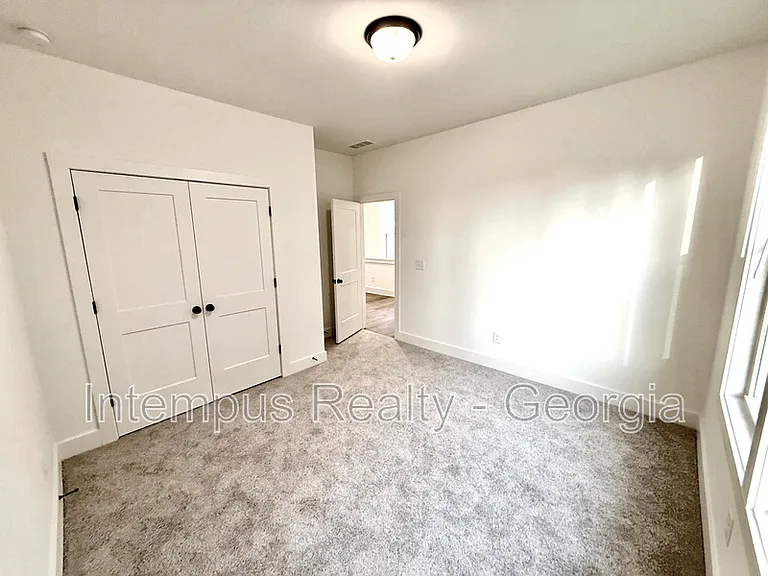 102 Pinecone Pkwy — Photo 18