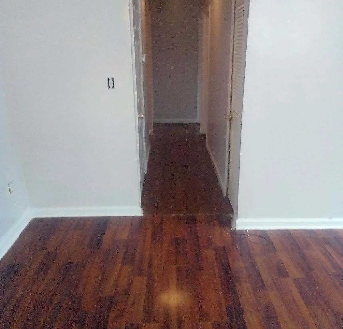 3 bed, 912 sqft, $1,250 — Photo 1