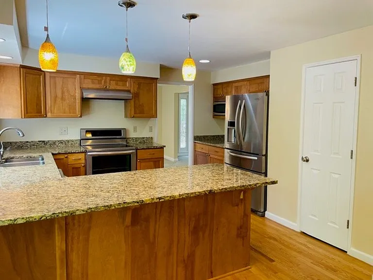 14007 SE 51st Pl — Photo 9