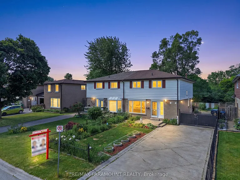 47 Cloverdale Dr — Photo 3