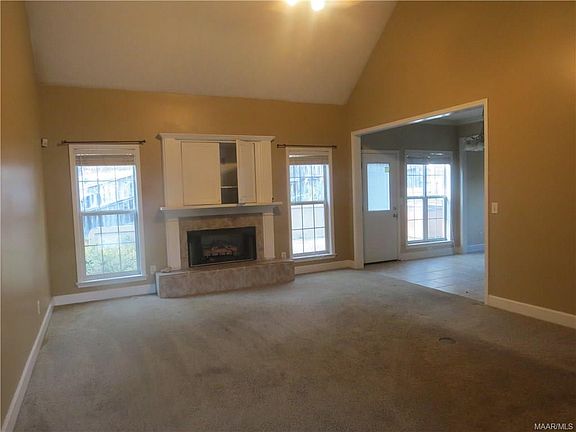 3rd image of 1092 Plum Orchard Way
