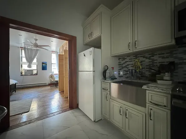 166 East 88th Street image 1 of 9