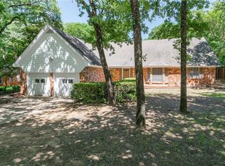 905 N Bowen Rd, Arlington, TX 76012