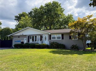 4848 Juneway Dr S, Liverpool, NY 13088