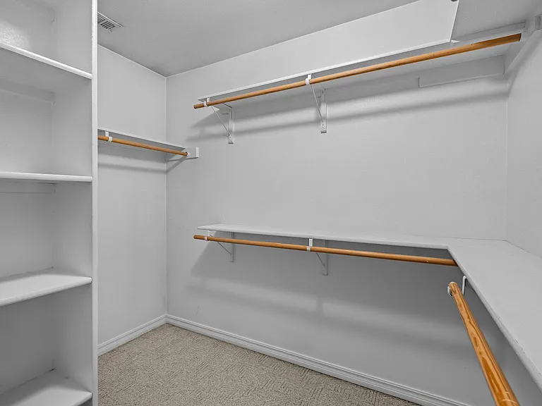 Pointer Lane Duplex — Photo 6