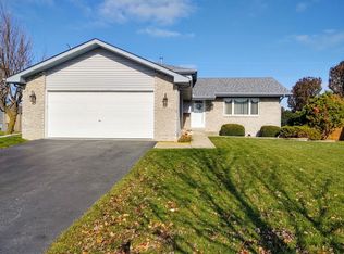 605 Otter Way, Oswego, IL 60543