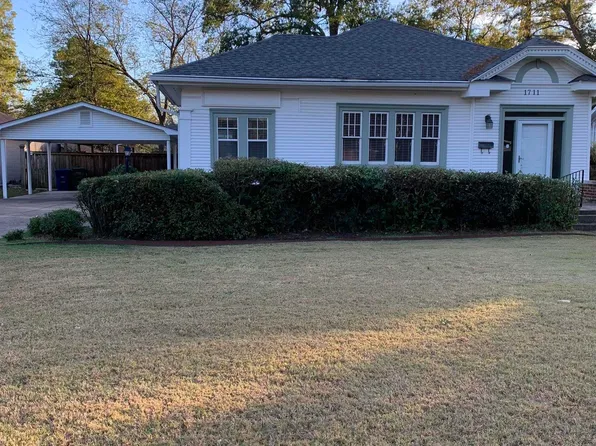 1711 College Ave, Conway, AR 72034