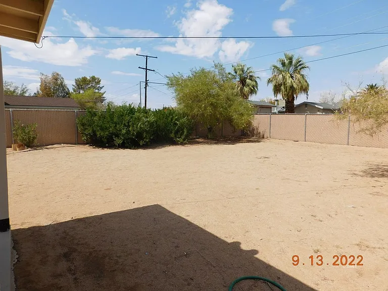 330 E Wilson Ave — Photo 14