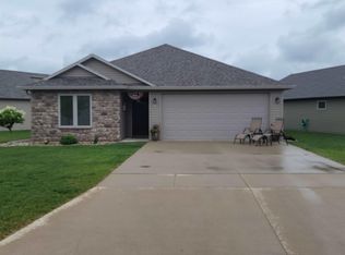 71 Stoneybrook Cir SW, Spencer, IA 51301