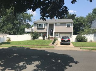 414 Meacham Dr, South Amboy, NJ 08879