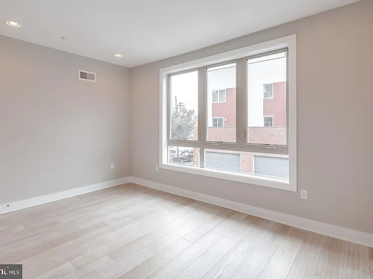 920 N 5th St — Photo 18