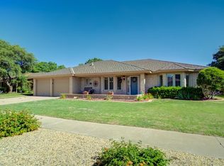 5608 72nd St, Lubbock, TX 79424