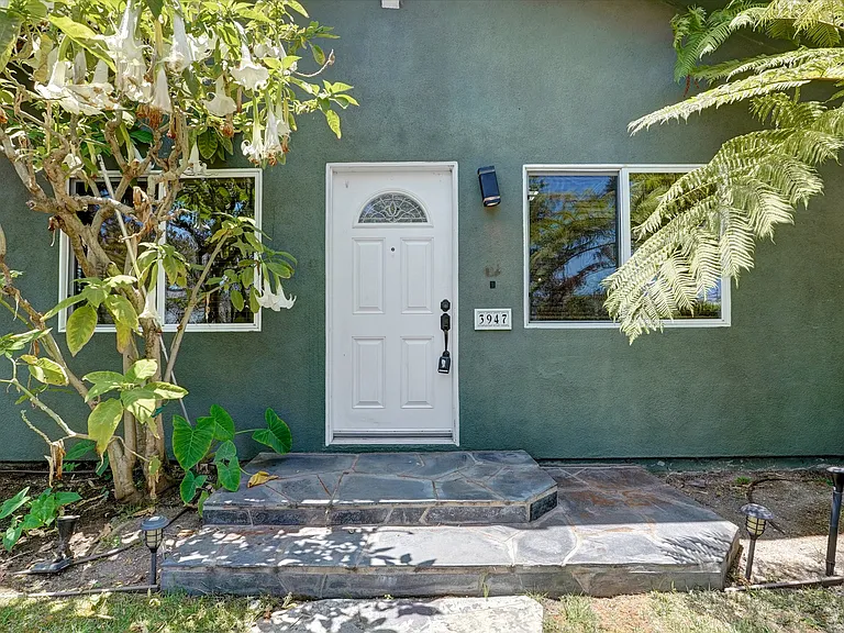 3947 Huron Ave #A — Photo 2