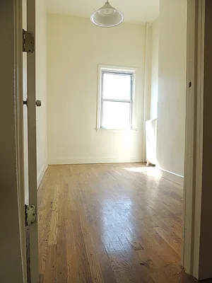 Rented by Triplemint | media 13