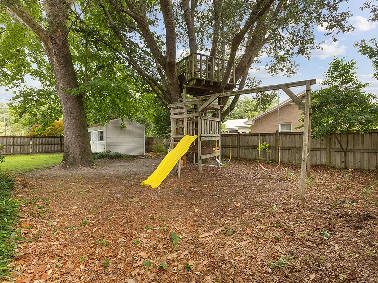 631 Spring Branch Rd — Photo 33