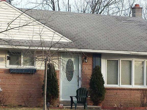 2nd image of 23 Cherokee Dr