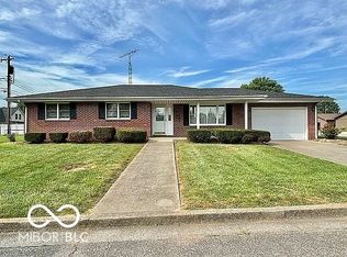 415 Highview Dr, Brownstown, IN 47220