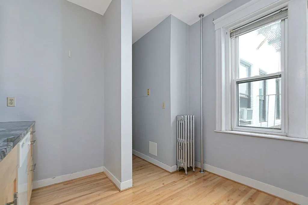 2 bed, 690 sqft, $2,800 — Photo 4