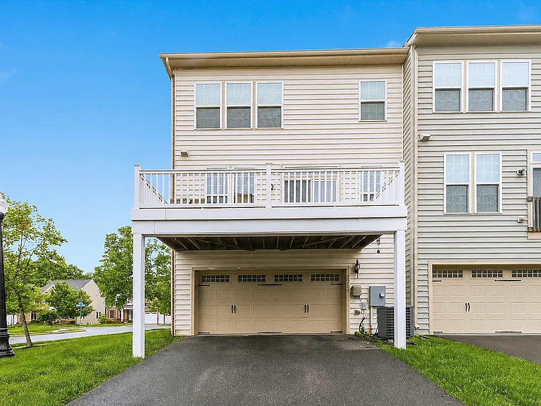 25707 Bishop Grove Ter — Photo 22