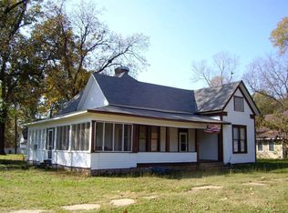 661 N Park Ave, Ashdown, AR 71822