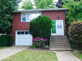 1373 Dutch Broadway, Valley Stream, NY 11580