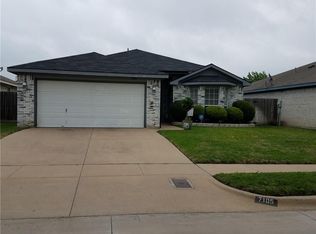 7105 Nohl Ranch Rd, Fort Worth, TX 76133