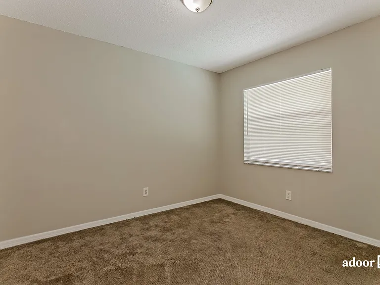 2210 N Warnell St — Photo 13