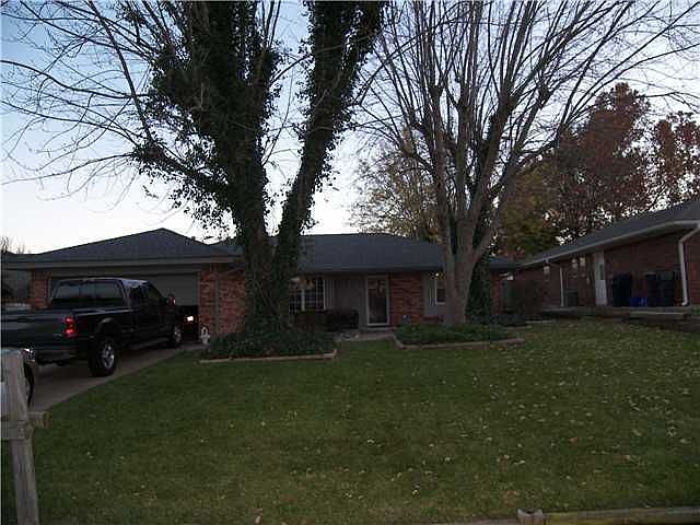 1st image of 11049 Folkstone Dr
