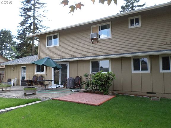 5th image of 411 NE 120th Ave