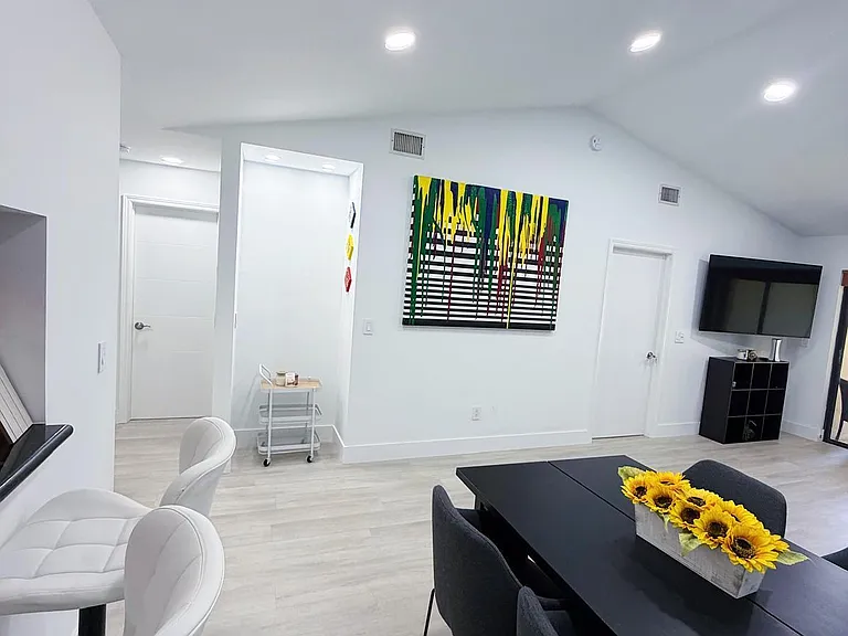 351 Club Cir #208 — Photo 9