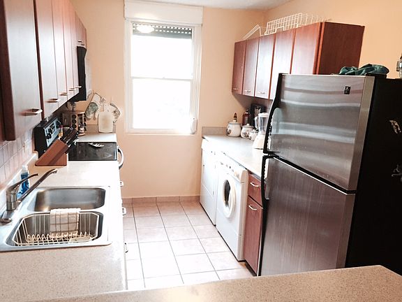4th image of 3611 N Kenwood Ave