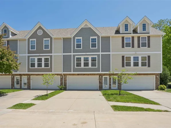 5509 Jordan Ct, Johnston, IA 50131