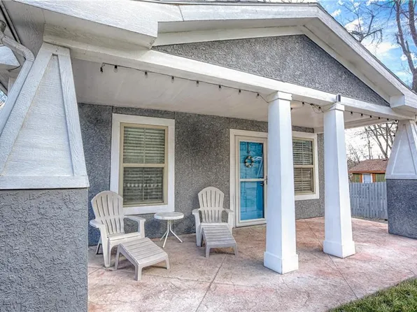 2453 S 12th Ter, Kansas City, KS 66103