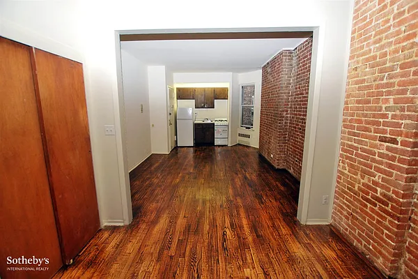 Rented by Sotheby's International Realty | media 8