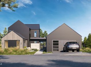 B 1 W Rivelle Ct, Coeur D Alene, ID 83814