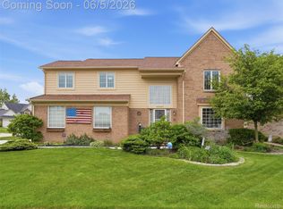 42447 Sheridan Dr, Clinton Township, MI 48038