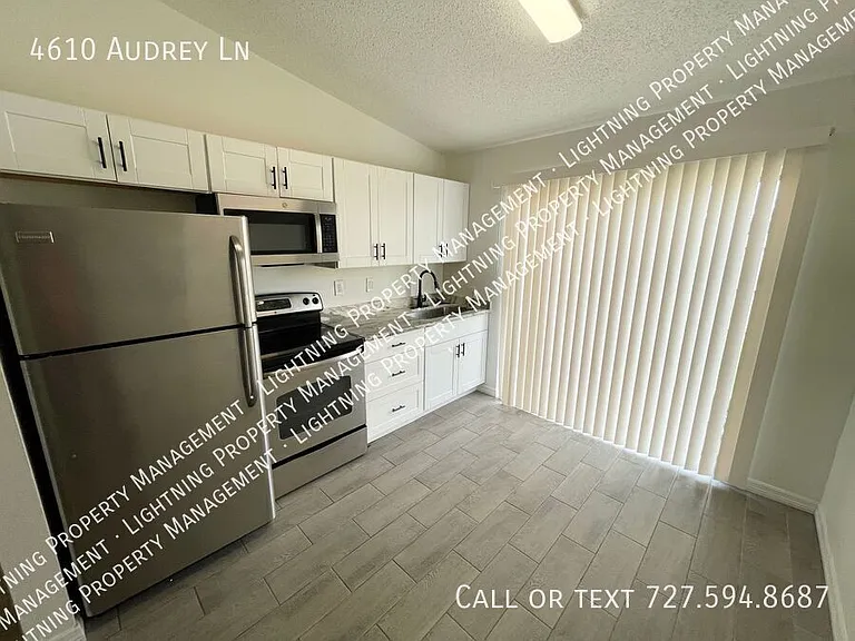 4610 Audrey Ln — Photo 4