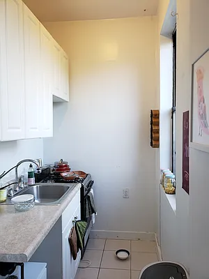 Rented by Signature Property Realty | media 29