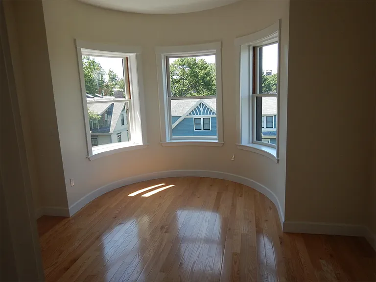 367 Harvard St #4 — Photo 23