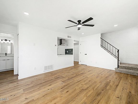 4th image of 948 S ALMA SCHOOL Road #8