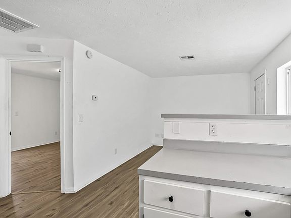 3rd image of 5911 NW 9th St #5913