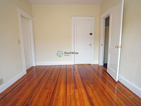 5th image of 234 Kelton St #20